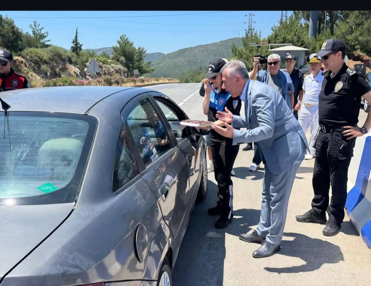Bodrum’da Bayram Yoğunluğu: İlçeye 150 Bin Araç Giriş Yaptı 1